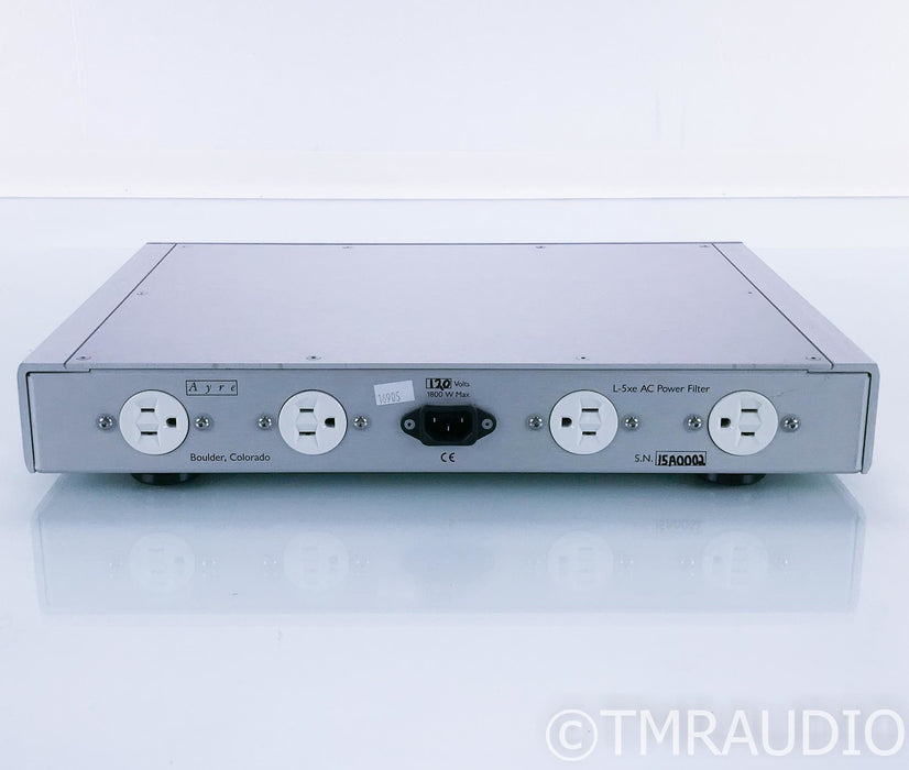 Ayre L-5xe Power Conditioner; L5xe (1/2)