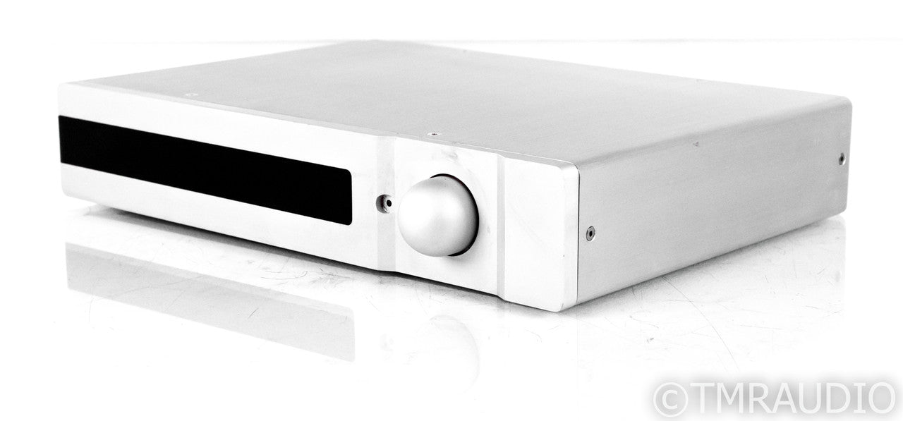 Auralic Vega DAC; D/A Converter; Remote