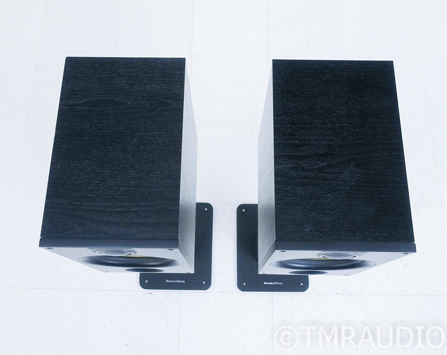 B&W 685 S2 Bookshelf Speakers