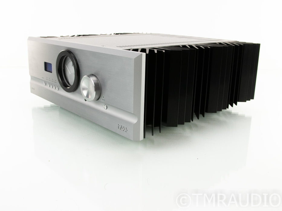 Pass Labs INT-60 Stereo Integrated Amplifier; Remote