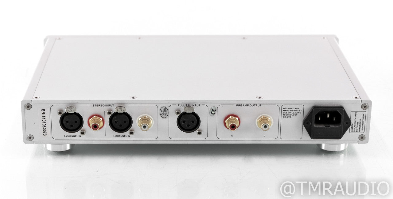 Questyle CMA 800R Headphone Amplifier; CMA800R