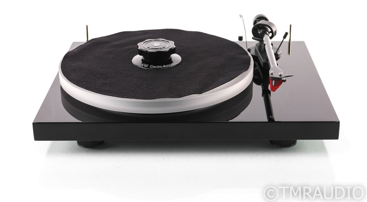 Pro-Ject Debut Carbon Belt Drive Turntable