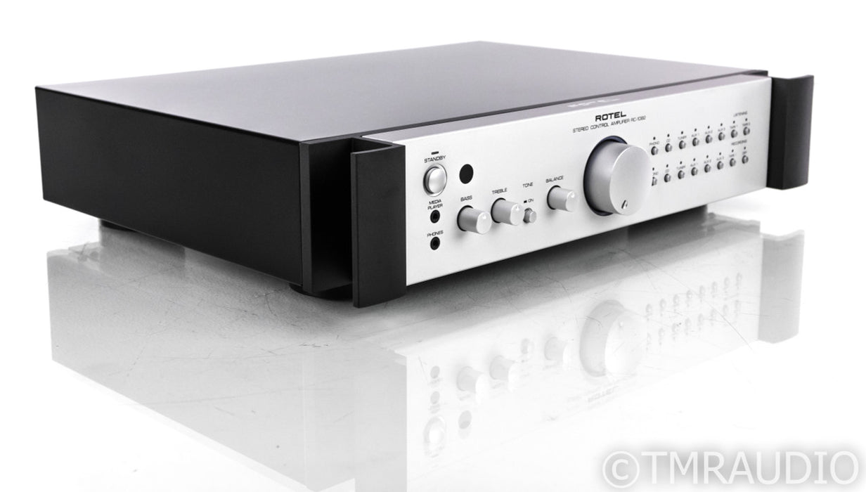 Rotel RC-1082 Stereo Preamplifier; RC1082; Remote