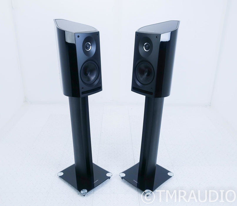 Sonus Faber Venere 2.0 Bookshelf Speakers w/ Stands