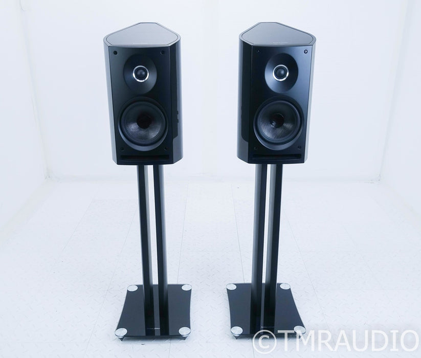 Sonus Faber Venere 2.0 Bookshelf Speakers w/ Stands
