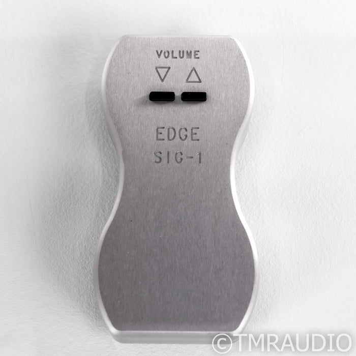 Edge NL Signature 1.2 Stereo Preamplifier; Remote; Battery Power (1/0)