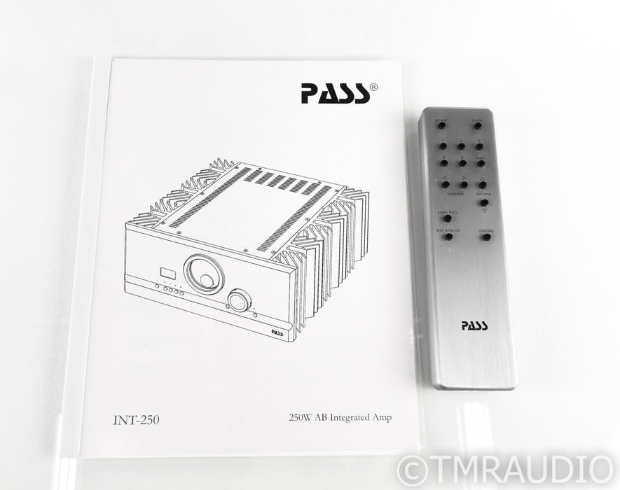 Pass Labs INT-250 Stereo Integrated Amplifier; INT250 - Excellent