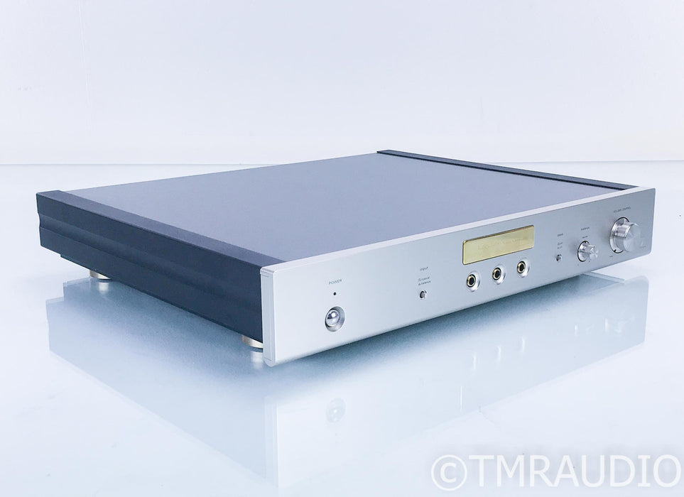 Luxman P-1 Headphone Amplifier; P1; 100V
