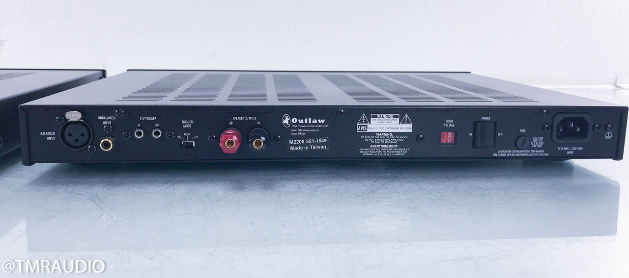 Outlaw Model 2200 Mono Power Amplifier