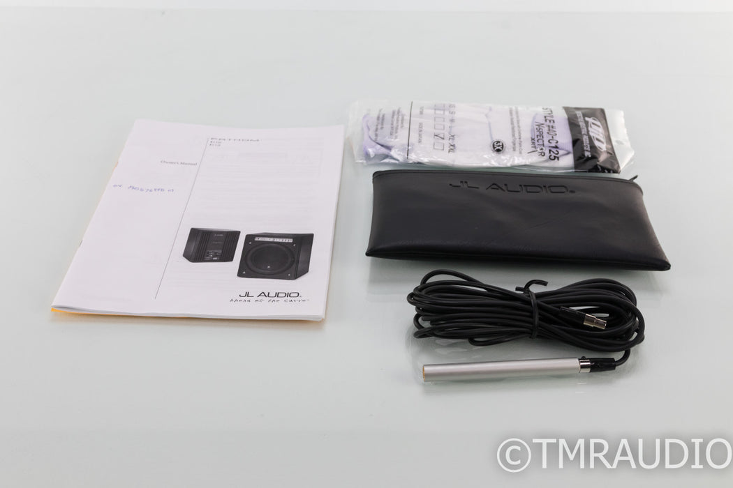 JL Audio Fathom f113 13.5" Powered Subwoofer; Gloss Black