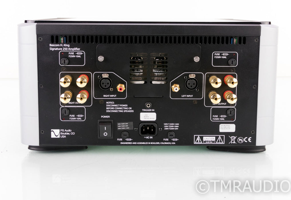 PS Audio BHK-250 Stereo Tube Hybrid Power Amplifier; Black & Silver