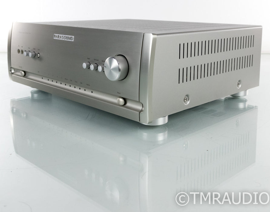 Parasound Halo Integrated Stereo Amplifier / DAC; Remote