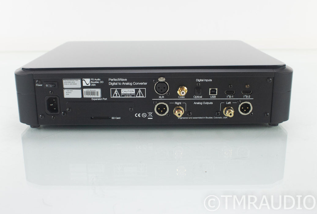 PS Audio PerfectWave DirectStream DAC; Black DSD; Remote (Less than one month)
