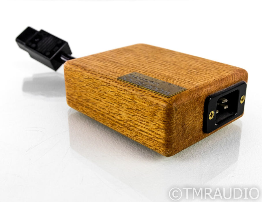 Versalab Woodblock 20A Power Conditioner; C19