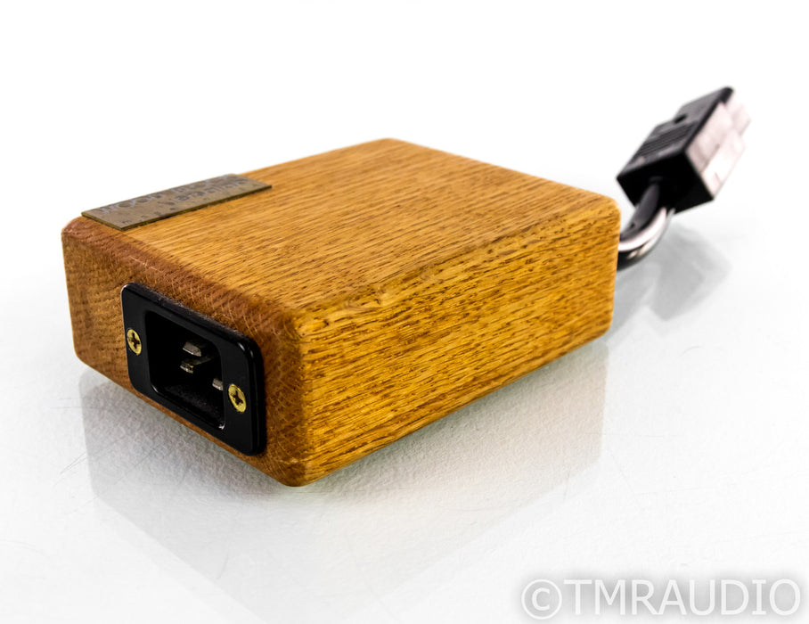 Versalab Woodblock 20A Power Conditioner; C19