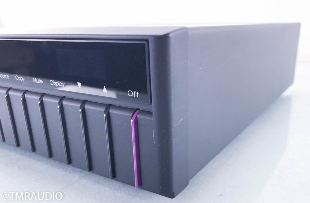 Meridian 562V.2 Home Theater Processor / Preamplifier