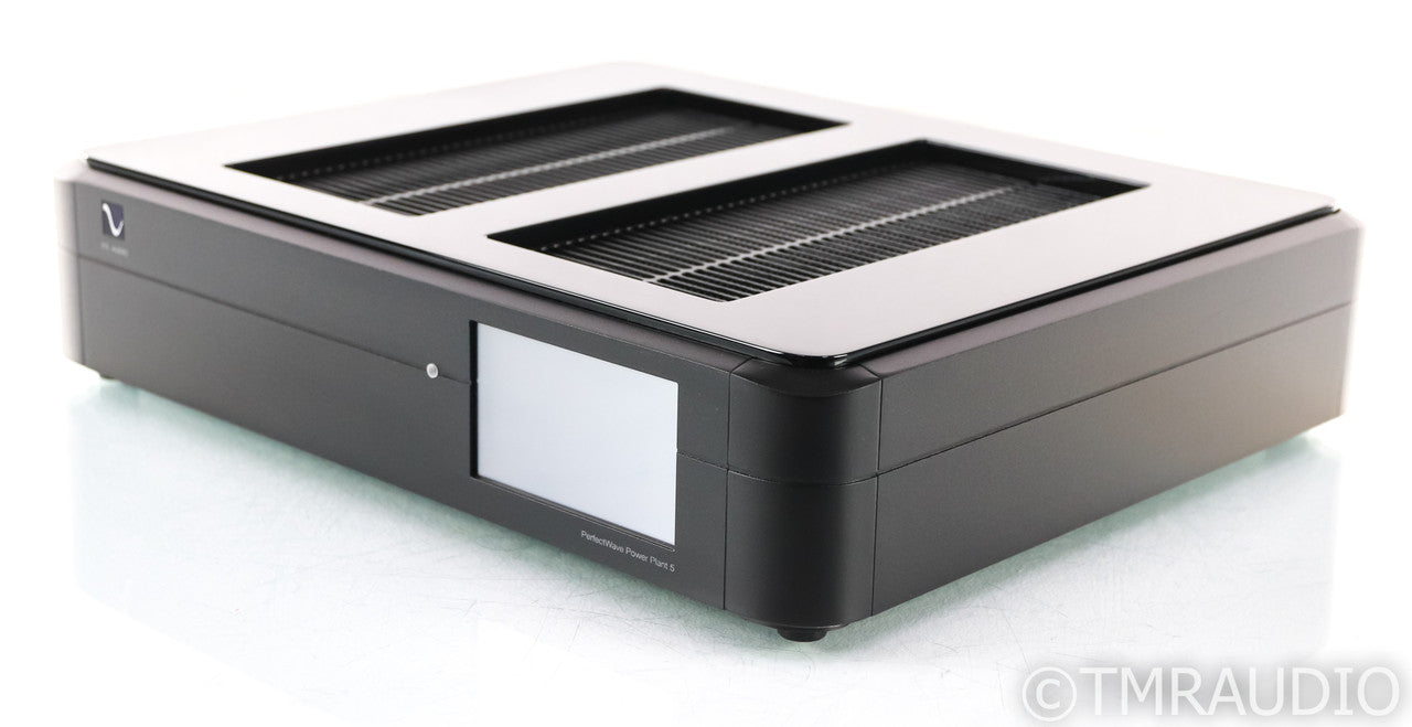 PS Audio PerfectWave Power Plant 5 Power Conditioner; AC Line Regenerator; P5