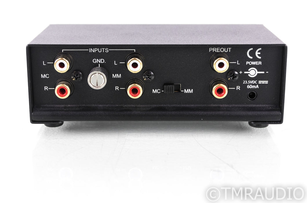 NAD PP2e MM / MC Phono Preamplifier; PP-2e