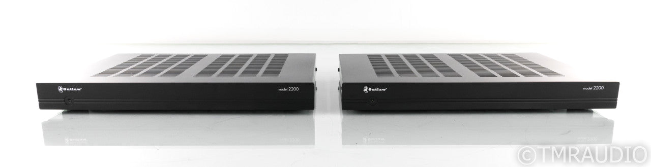 Outlaw Audio Model 2200 Mono Power Amplifier