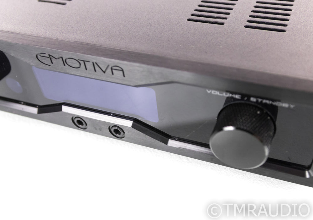 Emotiva Stealth DC-1 DAC; D/A Converter; Preamplifier; DC1; Remote