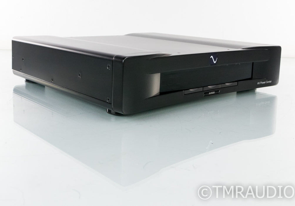PS Audio AV5000 Power Center Power Conditioner; AV-5000