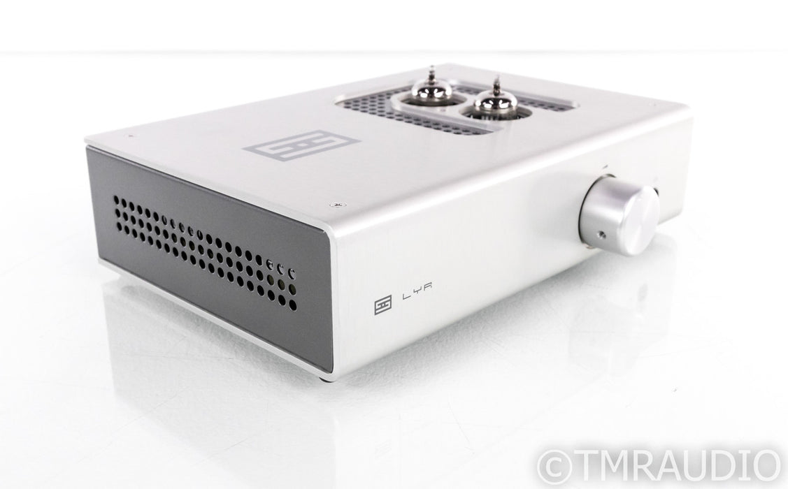 Schiit Lyr Tube Hybrid Headphone Amplifier / Preamplifier