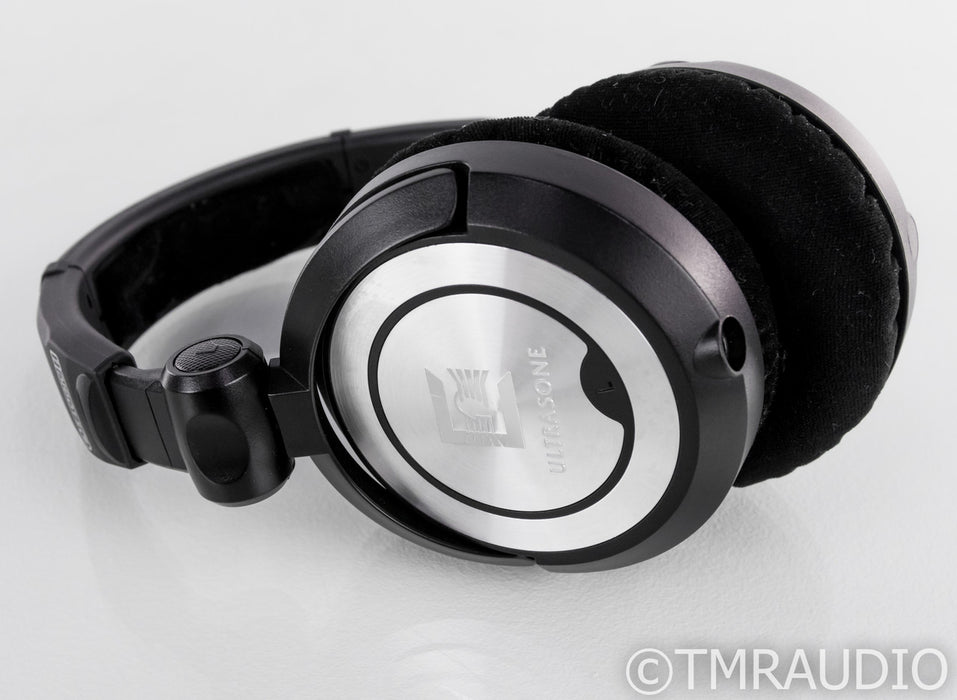 Ultrasone Pro 900 Closed Back Dynamic Headphones