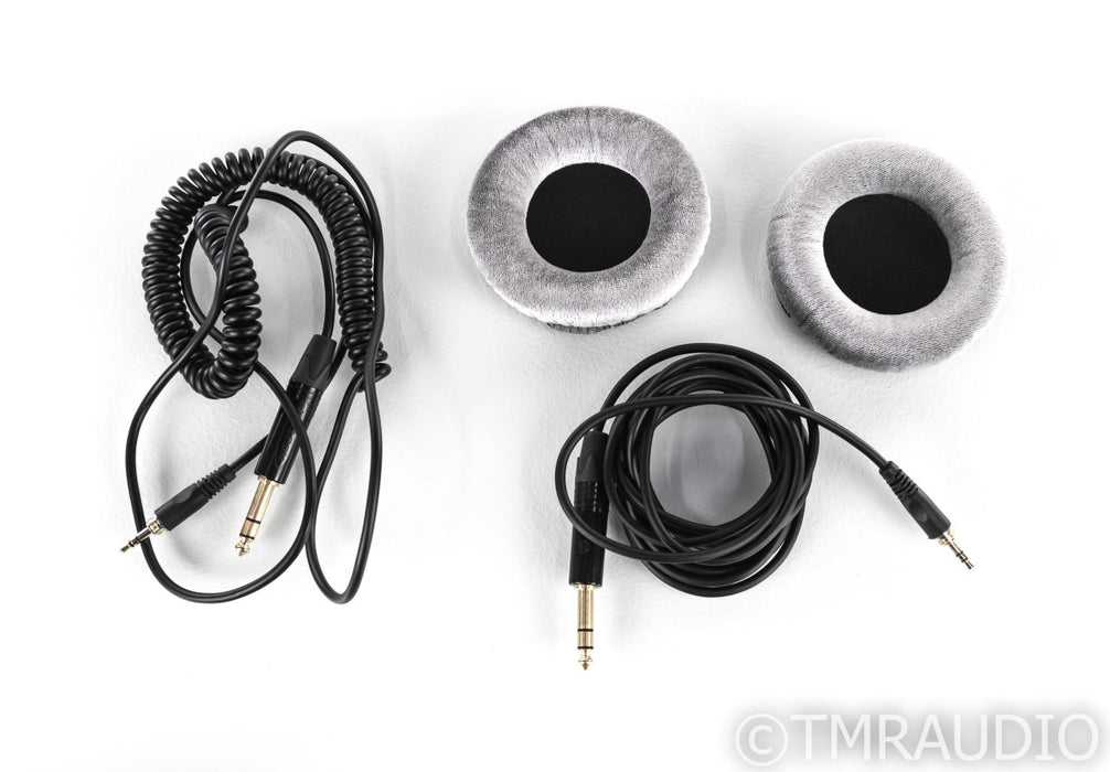Ultrasone Pro 900 Closed Back Dynamic Headphones