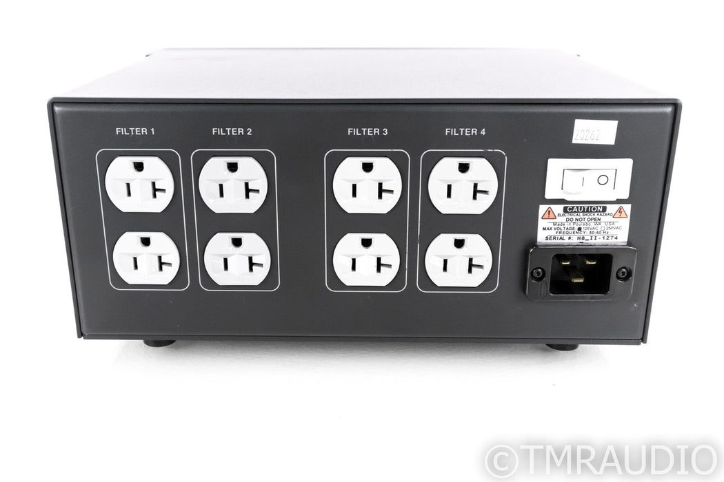 Shunyata Hydra 8 V2 Power Conditioner; 6ft Black Mamba HC Helix CX Power Cable