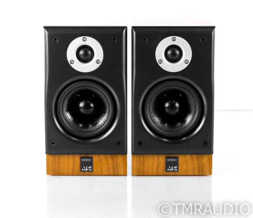 ATC SCM7 V2 Bookshelf Speakers; Light Cherry Pair