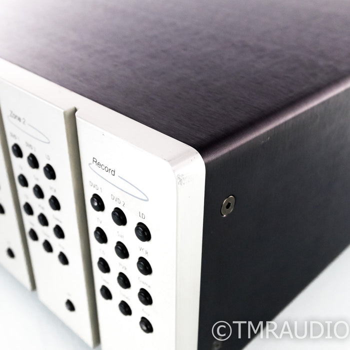 Lexicon MC-12 v2.00 7.1 Channel Home Theater Processor; MC12 (No Remote)