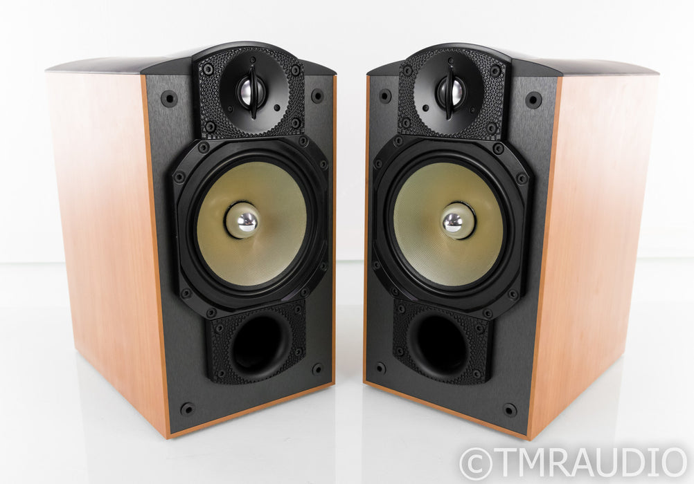 Paradigm Studio 20 v.3 Bookshelf Speakers