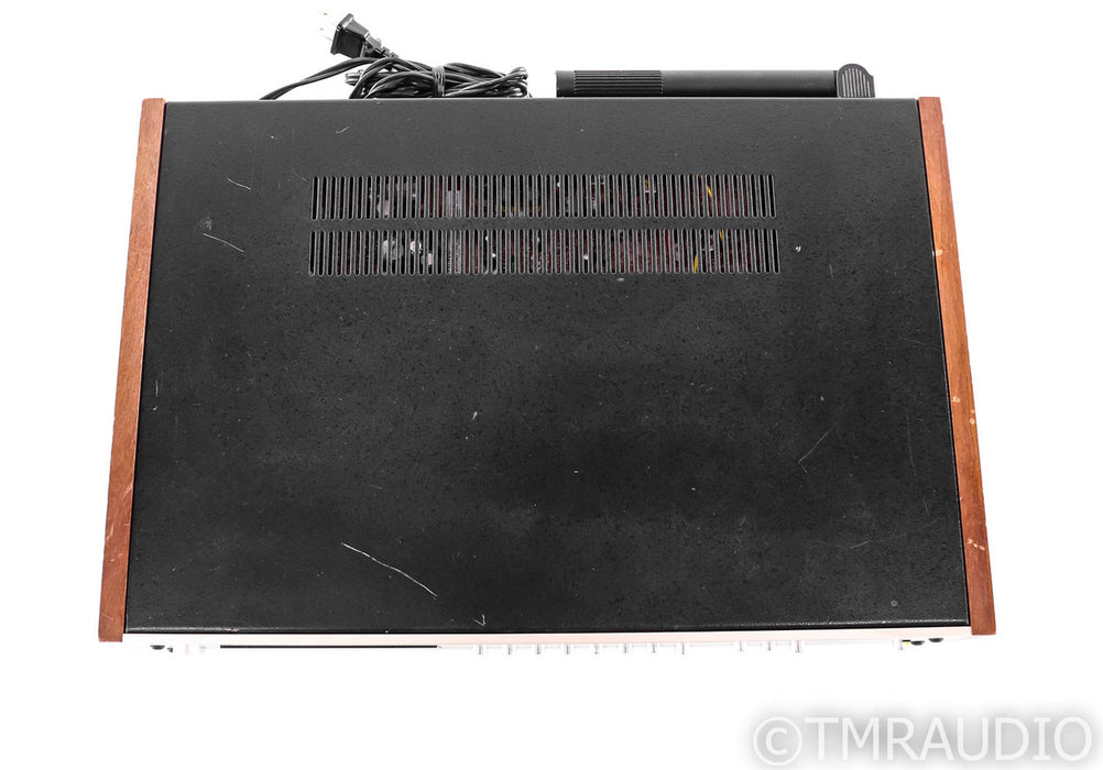 Amber Model 7 Vintage Digital AM / FM Tuner; Silver