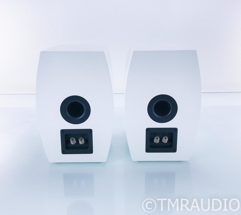 Technics SB-C700 Bookshelf Speakers; White Pair; SBC700