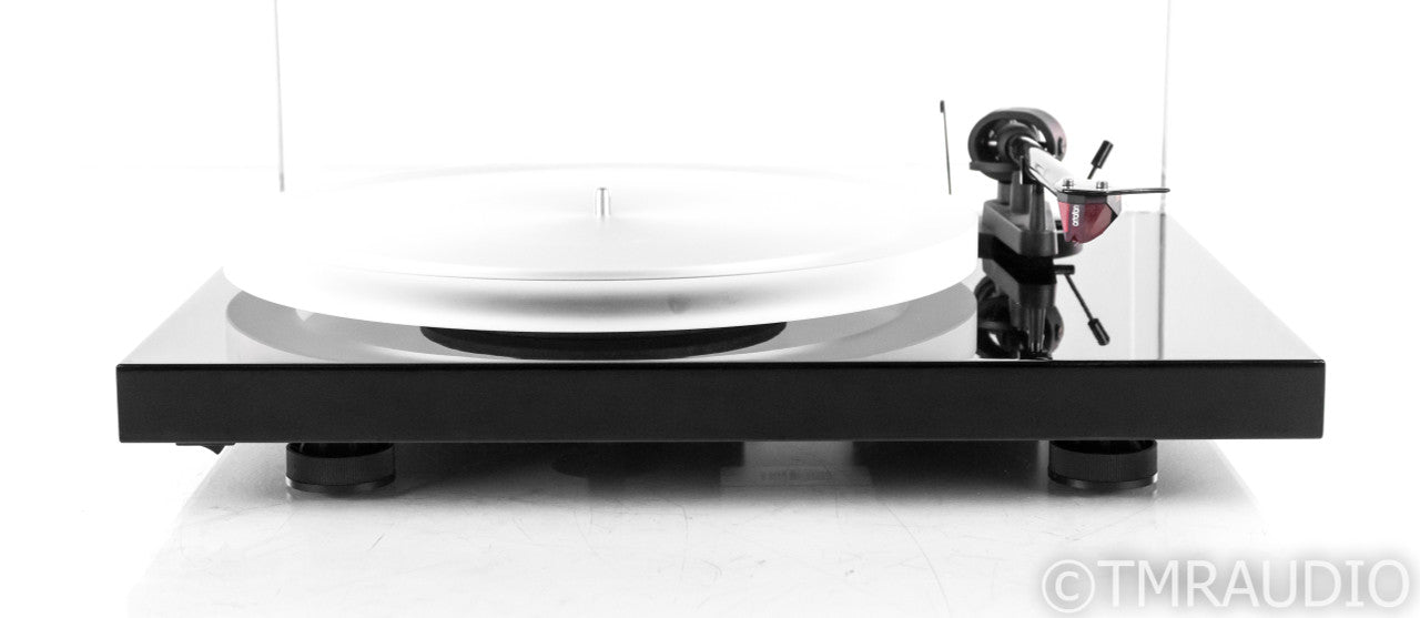Pro-Ject Debut Carbon DC Turntable; Ortofon 2M Red Cartridge
