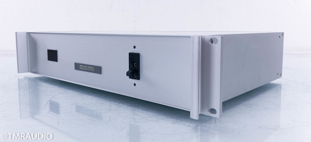 Foundation Seven Outlet Power Conditioner w/ Voltage Display
