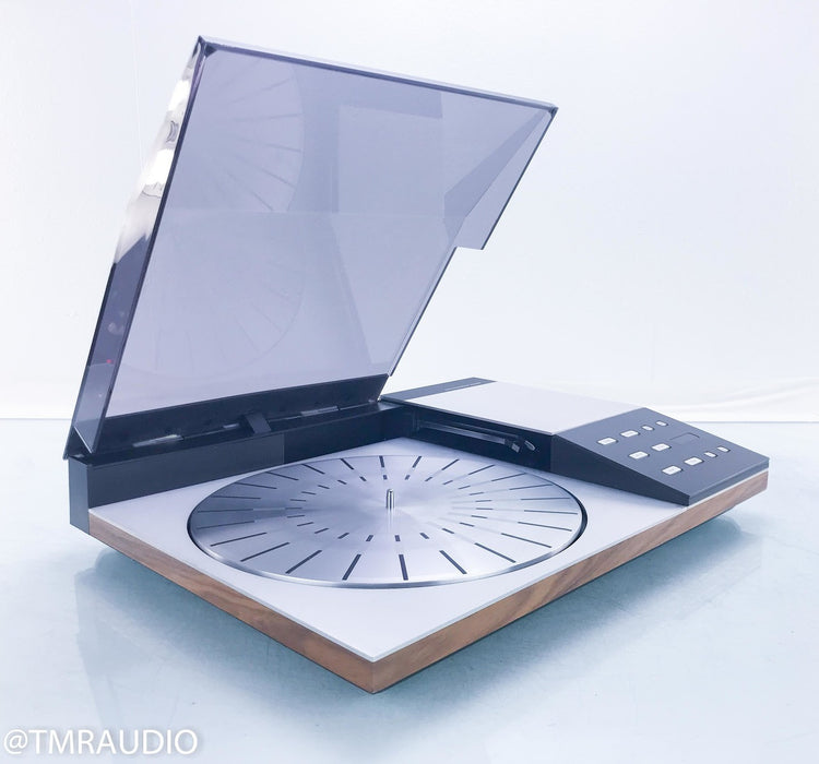 Bang & Olufsen Beogram 8002 Turntable