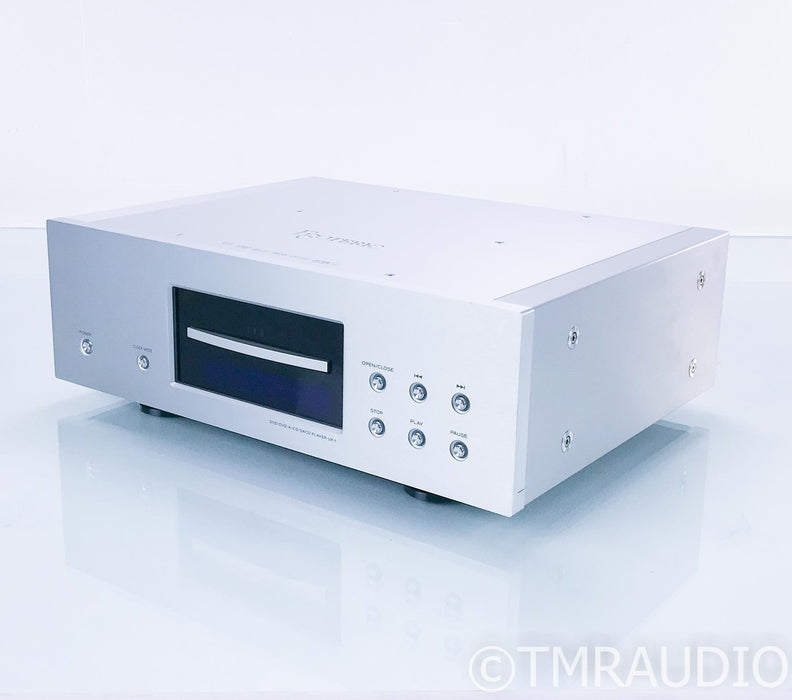 Esoteric UX-1 DVD / SACD / CD Player; Remote