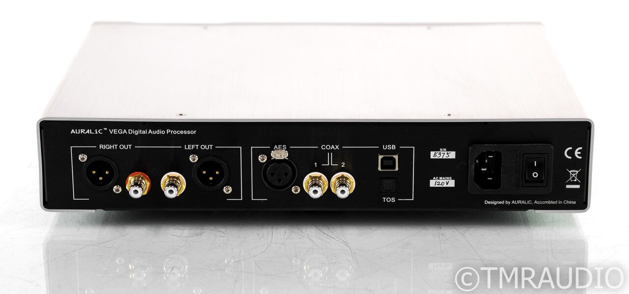 Auralic Vega DAC; D/A Converter; Remote; DSD