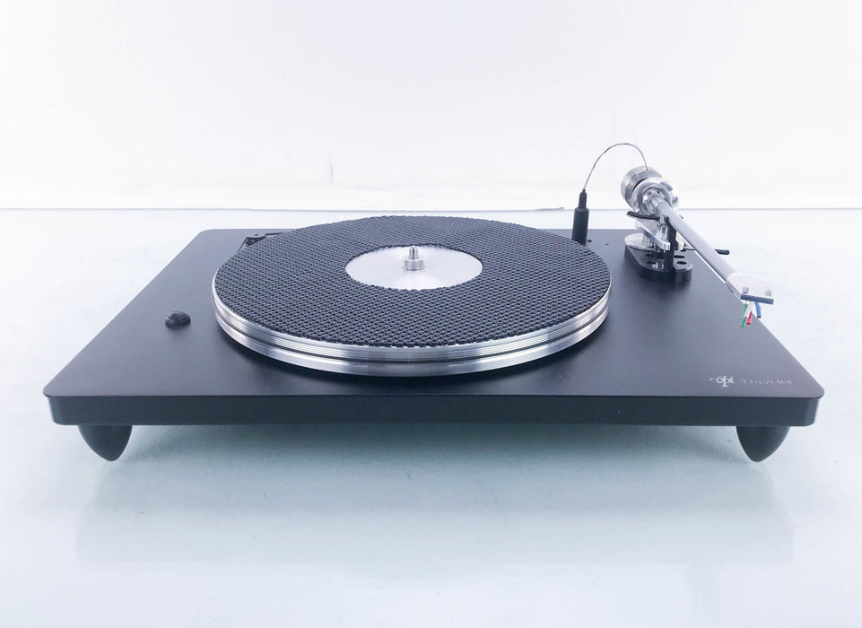 VPI Traveler V2 Belt Drive Turntable; Ortofon 2M Red MM Cartridge