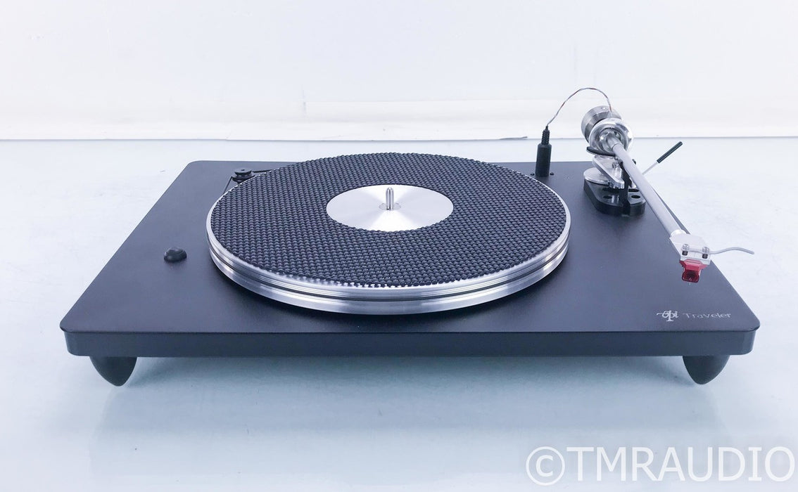 VPI Traveler V2 Turntable; Dynavector 10X5 MC Cartridge