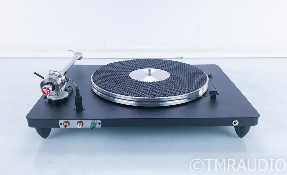 VPI Traveler V2 Turntable; Dynavector 10X5 MC Cartridge