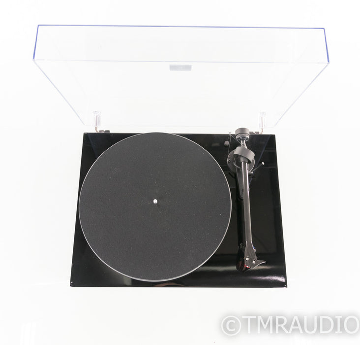 Pro-Ject Debut Carbon Belt Drive Turntable; Ortofon 2M Red Cartridge