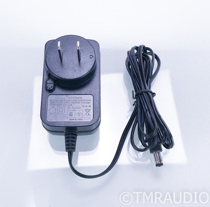 Wyred 4 Sound Remedy Digital Reclocker; S/PDIF; TOSLINK