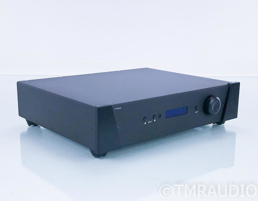 Wyred 4 Sound STP-SE Stereo Preamplifier; Remote
