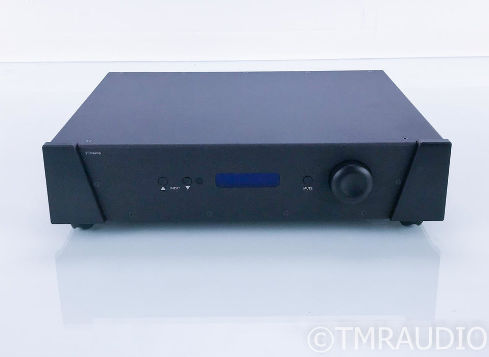 Wyred 4 Sound STP-SE Stereo Preamplifier; Remote