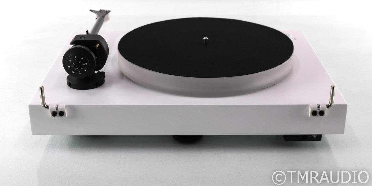 Pro-Ject X2 Turntable; White; Sumiko Moonstone MM Cartridge (Very Low Use)