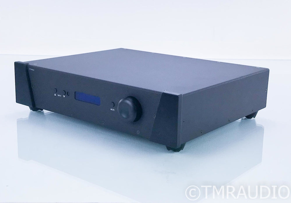 Wyred 4 Sound STP-SE Stereo Preamplifier; Remote