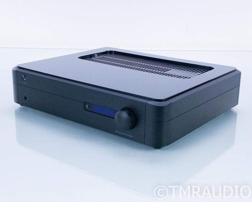 PS Audio BHK Signature Stereo Tube Hybrid Preamplifier; Remote