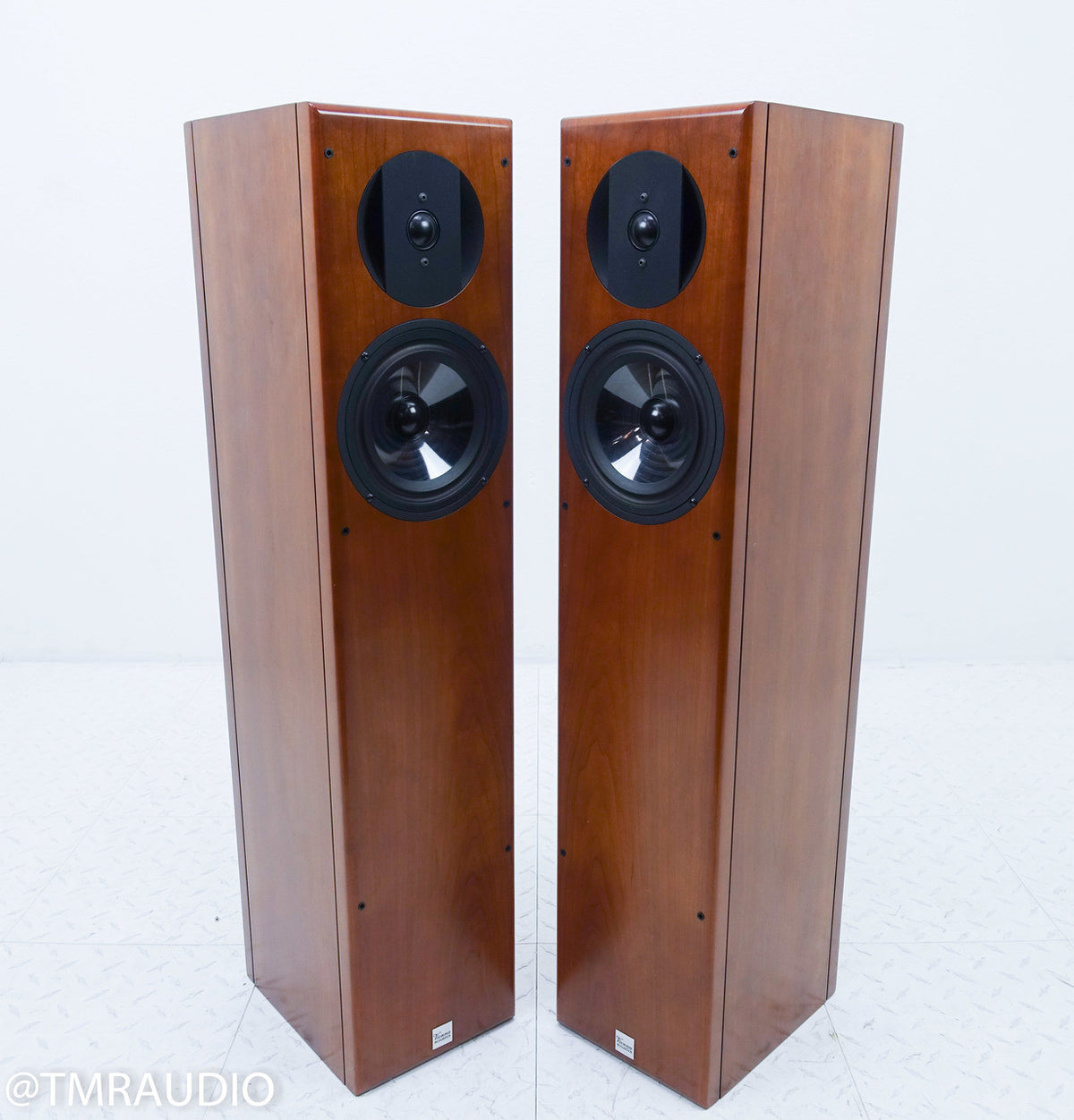 Vienna Acoustics Bach Grand Floorstanding Speakers — The Music Room